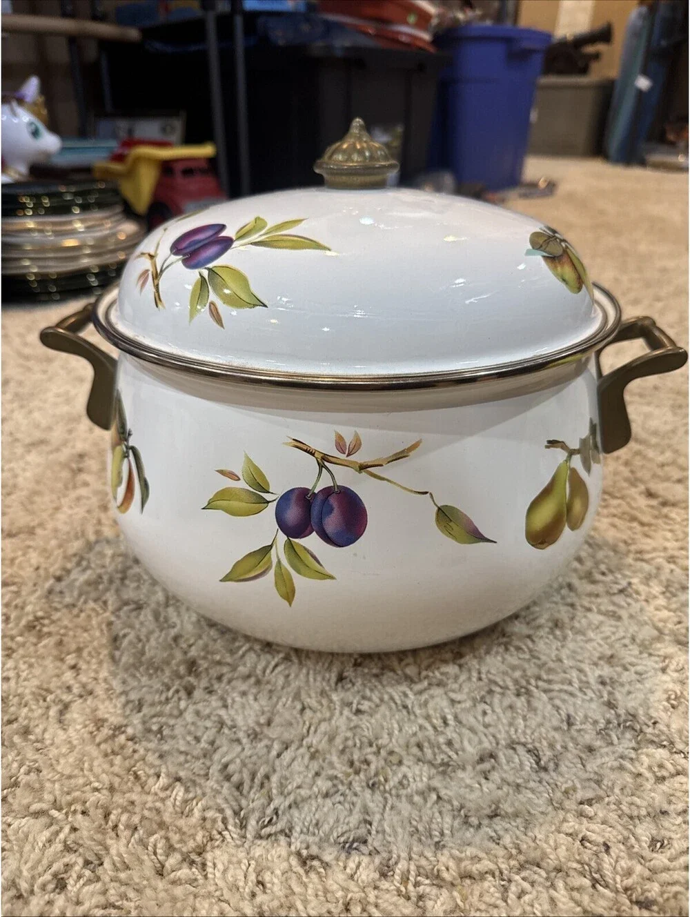 Enamel Dutch oVen by TableTops